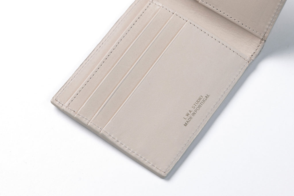 Leather billfold wallet colour natural tan made from vegetable tanned leather by LWA Studio. 